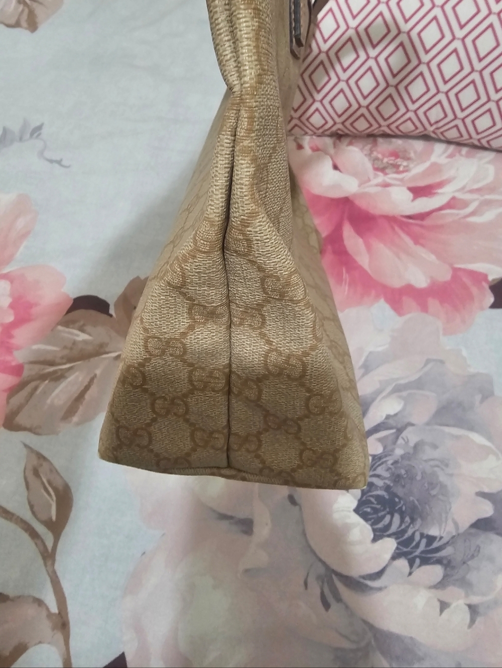 Gucci Tote - Picture 3 of 5